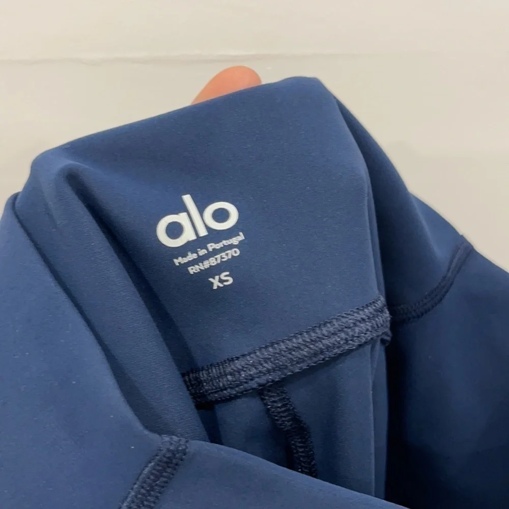 Alo Yoga High Waist Ripped Warrior Legging Navy Athleisure